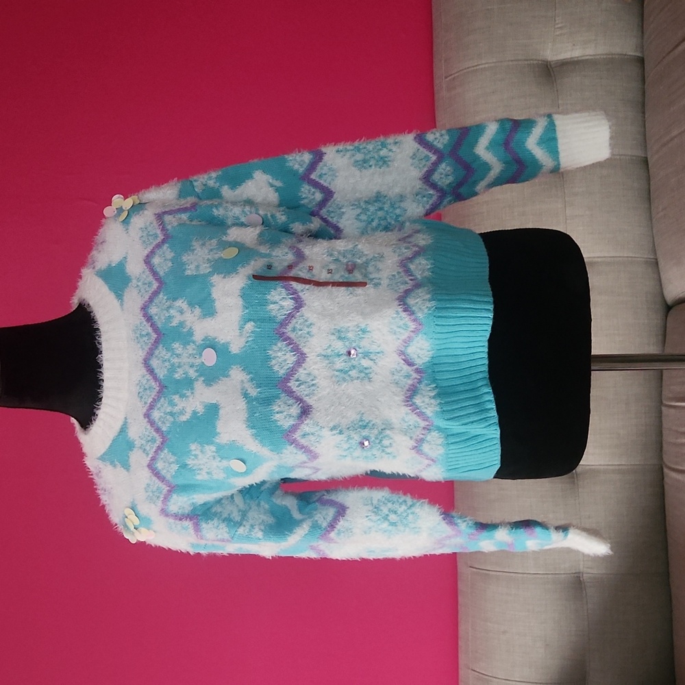 Blue holiday sweater!